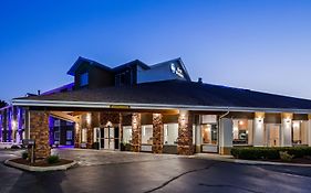 American Inn And Suites Dewitt Mi